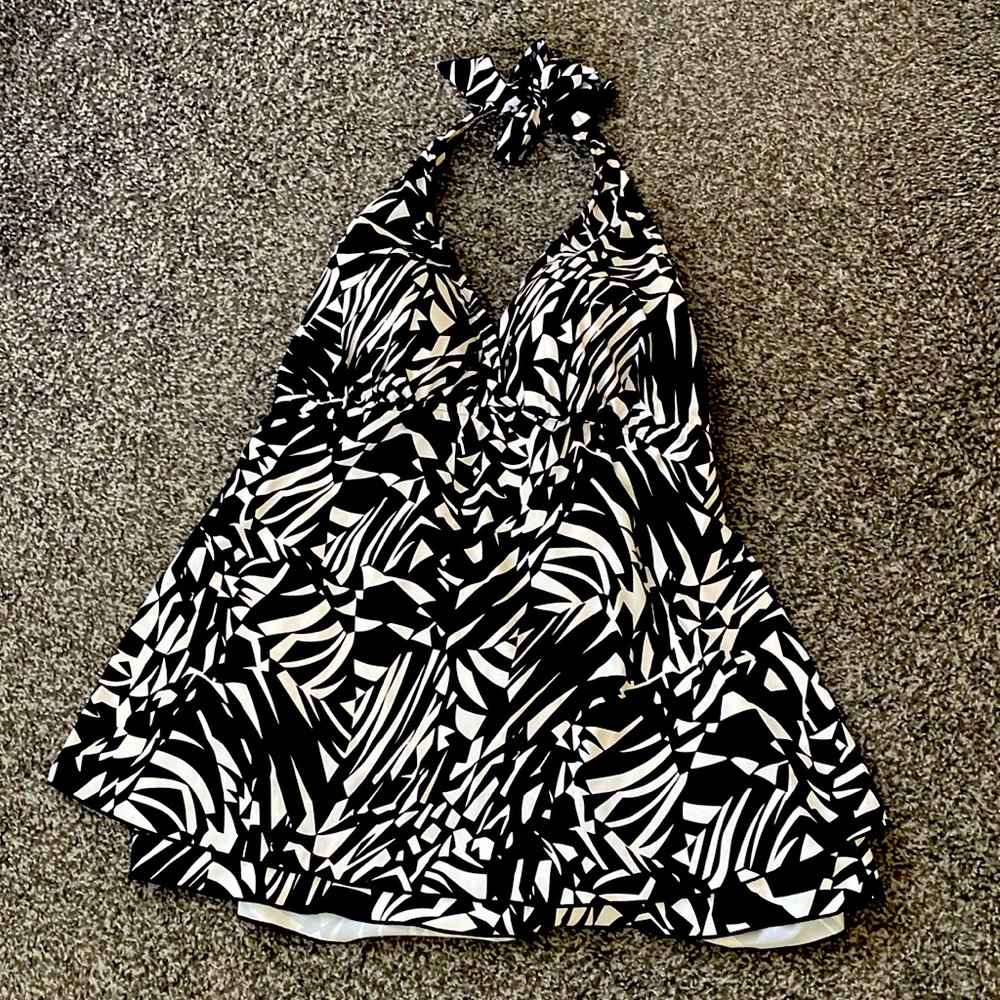 INC International Concepts Flyaway Tankini Top❣️Flattering length. Size 16W